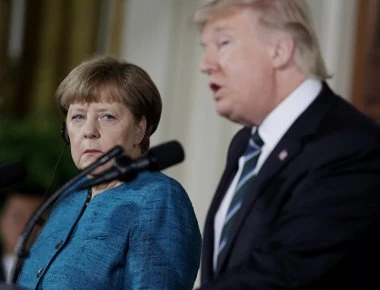 Έτοιμη για «ευθεία σύγκρουση» με τις ΗΠΑ στην Σύνοδο των G7 η Ά. Μέρκελ